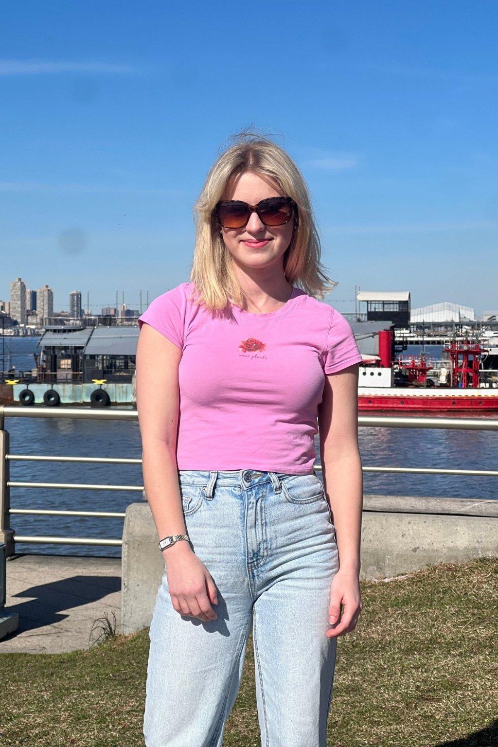 "Wear Plants" Crop Tee - Reprise Activewear